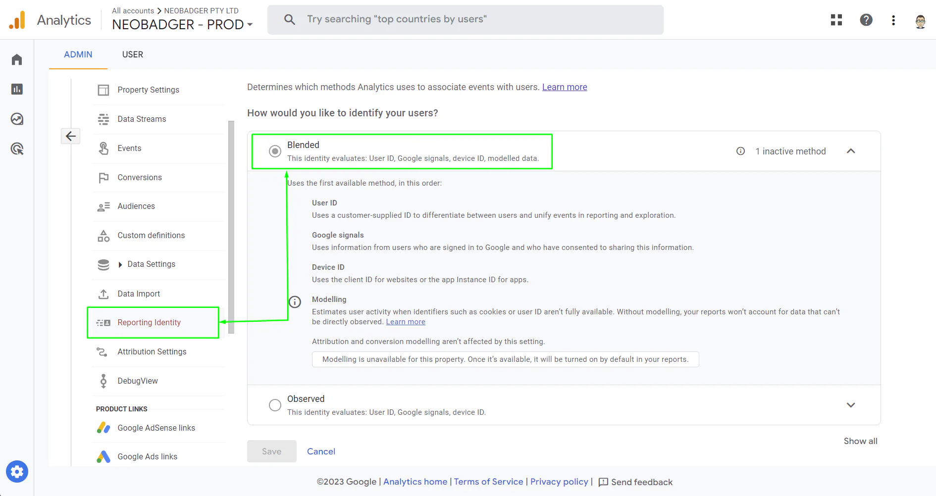This image highlights the "Reporting Identity" settings in Google Analytics 4. The "Blended" identity option is selected, which evaluates User ID, Google signals, device ID, and modeled data for associating events with users. Green annotations guide the viewer to key sections, providing clarity on the available methods and their hierarchy.